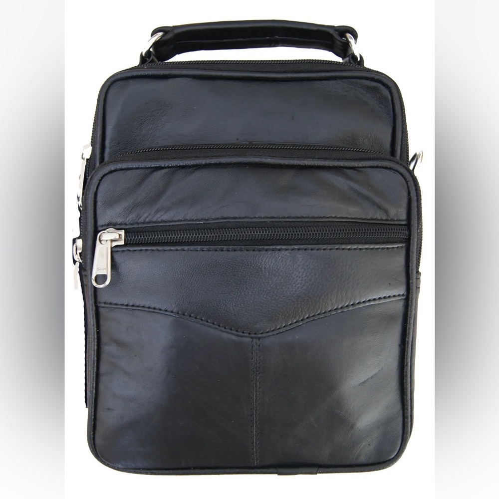 ❤️NWT AG Wallets Men’s Black Leather Messenger Bag